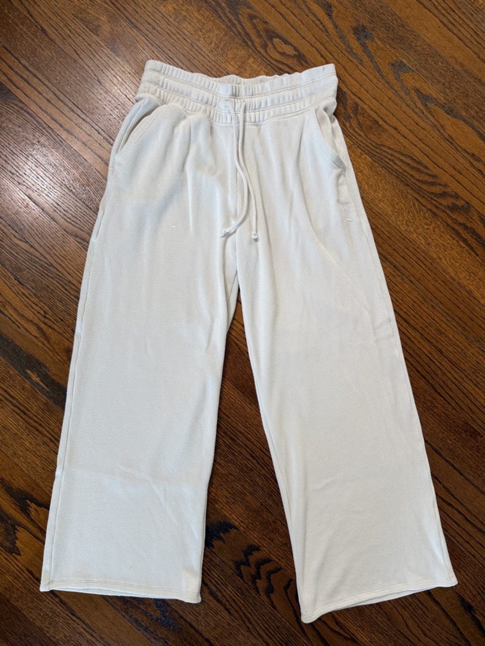 B40 Gilly Hicks Women’s Small Off-White Wide-Leg Drawstring Sweat Pants